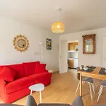 Le Pre Catelan Apartment *