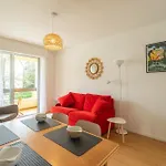 Le Pre Catelan Apartment
